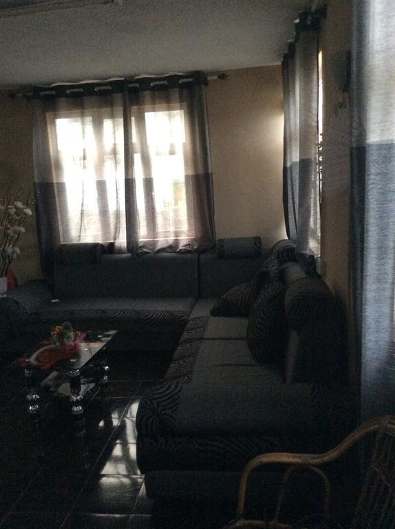 לה גולט La Casa Mia Guesthouse מראה חיצוני תמונה
