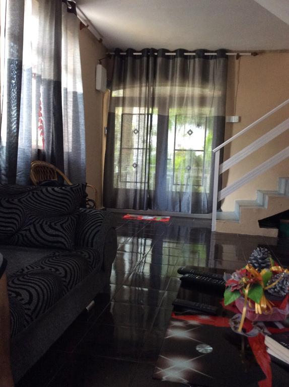 לה גולט La Casa Mia Guesthouse מראה חיצוני תמונה