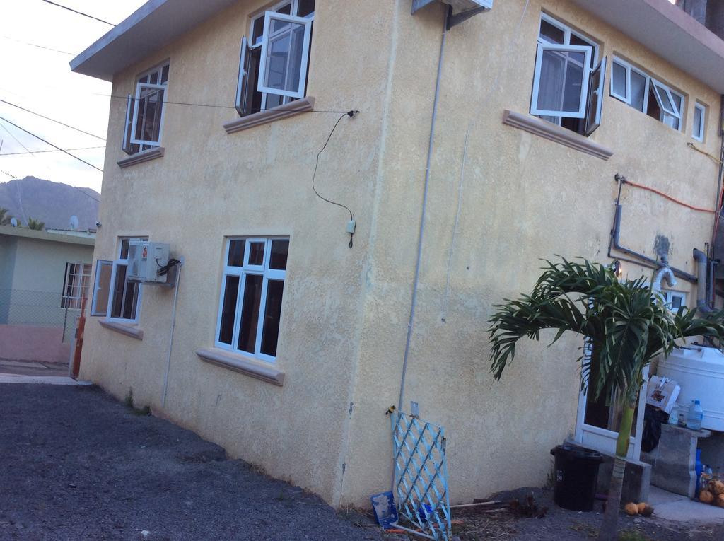 לה גולט La Casa Mia Guesthouse מראה חיצוני תמונה