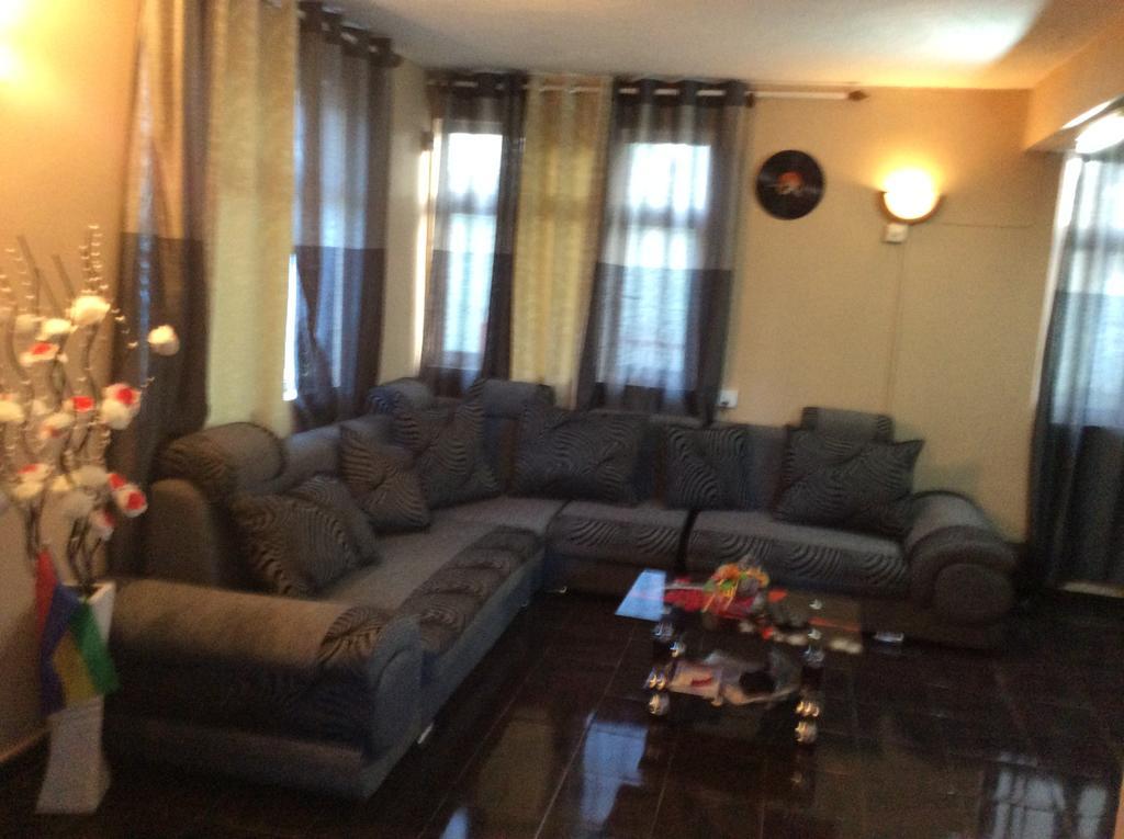 לה גולט La Casa Mia Guesthouse מראה חיצוני תמונה
